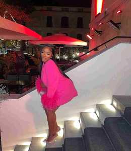 Giacca Invernale da Donna alla Moda con Decorazioni in Piume, Stile Casual e Chic per l'Ufficio - Product Image 5