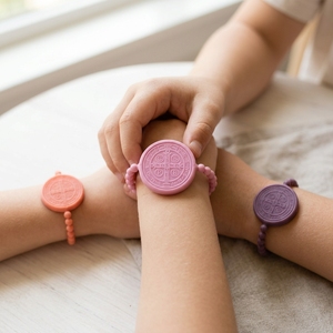 Braccialetti con Medaglia Miracolosa in Silicone, Bracciale Religioso Cristiano Cattolico, Regalo per Bambini, Uomini e Donne, Senza BPA - Product Image 6