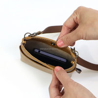 Sac de téléphone portable à bandoulière pour femmes haut de gamme petit PU et PC polyvalent et protecteur Compatible avec l'iPhone