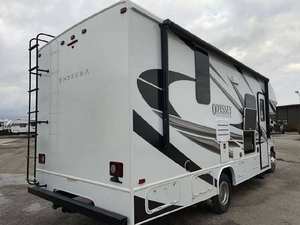 รถพ่วงแคมป์ปิ้งมือสอง ปี 2023 ยี่ห้อ ENTEGRA รุ่น ODYSSEY 24B สีขาว มาตรฐานยูโร 5 สำหรับ 4-6 คน พร้อมพื้นอะคริลิค - Product Image 2