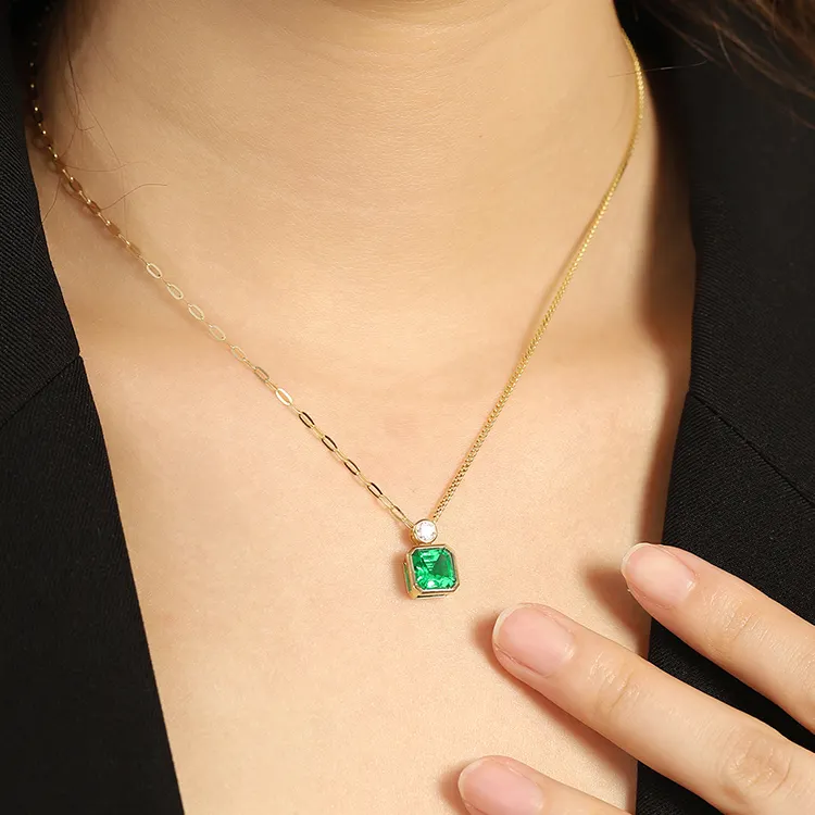 Emerald Golden Electroplated Pendant/Top Quality Emerald Pendant Necklace/Gold Electroplating Designer Pendant Jewelry/34x8/JF-774