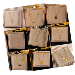 <span class=keywords><strong>Collar</strong></span> de Acero Inoxidable a la Clavícula de Moda Hipoalergénico de Titanio con Colgante Chapado en Oro PVD para Mujer Joyería de Moda Envío Aéreo DDP - Product Image 5