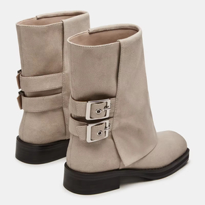 Botas de motorista de gamuza de moda de alta calidad con plataforma de pantorrilla ancha y punta cuadrada y tacón grueso con hebillas para mujer - Product Image 4