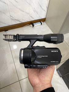 Cámara Sony NEX-VG30E Usada a Precio Económico, Solo Cuerpo, Videocámara para Bodas - Product Image 2