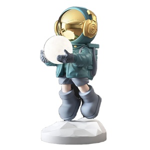 <span class=keywords><strong>Grande</strong></span> marée de jeu poupée d'astronaute ornements de sol de salon lampe <span class=keywords><strong>les</strong></span> astronautes se déplacent vers la nouvelle maison cadeaux décoration de la maison figurine d'action - Product Image 1