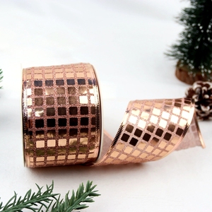 Ruban à paillettes carrées rouge et or disco de 10 yards sur bobine pour emballage cadeau, loisirs créatifs, décoration de sapin de Noël et couronnes - Product Image 6