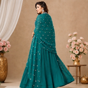 Conjunto de Lehenga Choli Bordado en Color Verde Azulado para Mujer con Dupatta, Traje Étnico Tradicional de Diseñador para Fiestas, Bodas y Ocasiones Festivas - Product Image 2
