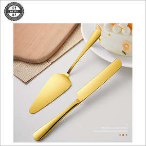 Ensemble de coupe-gâteau pour mariage, élégant ensemble de couteau et de serveur à gâteau avec des bords arrondis en acier inoxydable épaissi pour <span class=keywords><strong>anniversaire</strong></span> - Product Image 2