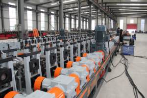 آلة تشكيل إطارات الأبواب الأمنية عالية السرعة المقاومة للحريق، معدات أبواب دوارة مضادة للسرقة قابلة للتخصيص مع مجموعة محرك تروس - Product Image 3