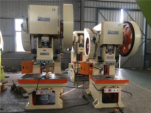 Prensa Mecánica Manual de Placas Pequeña J23 de <span class=keywords><strong>16</strong></span> Toneladas, Máquina de Estampado de Orificios en Láminas de Acero Metálico - Product Image 5