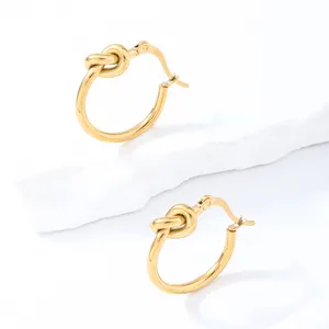 Ruigang Custom Stainless Steel Femmale Fashion Jewelry Earrings 18k Gold Plated Earrings Knotted Huggie Hoop Earrings