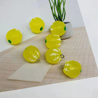 YWJC Crystal Groothandel Schattige Fruit Designs Mini Hars Charms met Haakje DIY Hars Sleutelhanger Charms