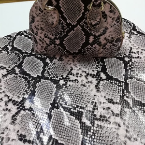 Hot Bán Hàng Da Vật Liệu Mô Hình Con Rắn <span class=keywords><strong>Python</strong></span> Tổng Hợp Thân Thiện Với Môi PU Da Cho Thương Hiệu Của Túi Xách Hoặc Giày Làm - Product Image 5