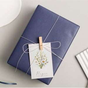 Rollo de Papel de Regalo Homeral Pearl Luster, 17 pulgadas x 32.8 pies, Doble Cara, Azul Marino, Reversible, para Manualidades, Regalos, Cumpleaños - Product Image 3