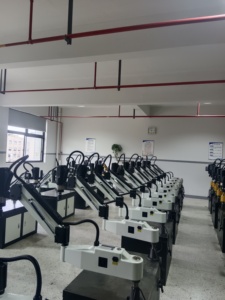 Machine de perçage et de taraudage CNC multi-broches à 360 degrés, type portique, perceuse à trous profonds pour le métal - Product Image 5