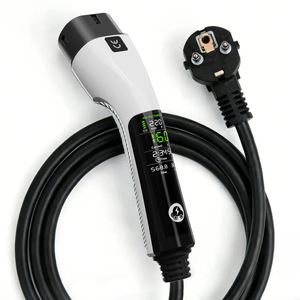 Chargeur EV portable de type 2, 16A 3,5KW avec <span class=keywords><strong>prise</strong></span> UK 13A et bande de sortie V2L, chargeur de <span class=keywords><strong>voiture</strong></span> électrique mobile pour la maison et le camping - Product Image 4