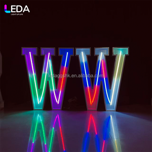 LEDA - Letras Luminosas RGB Personalizadas para Fiestas de Cumpleaños, Letras de Hierro Blancas con Luces de Neón para Bodas - Product Image 4