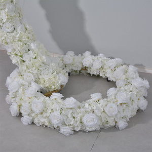 Décor de mariage suspendu incurvé de 2,1 mètres, orné de fleurs prêtes à l'emploi, de lustres et de fleurs artificielles - Product Image 5