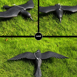 Décoys de corbeaux volants en plastique PE réalistes avec texture réaliste pour la décoration de jardin, prêts à être expédiés - Product Image 5