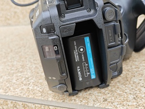 Caméscope professionnel 4K Sony PXW-FS5 4K Super 35 avec objectif 18-105 mm F4, système XDCAM, caméra vidéo - Product Image 5