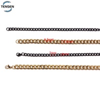 Vente en gros d'accessoires de bijoux de mode pour femmes Collier serpent à chaîne torsadée en or ou en argent Matériau principal pour la décoration des femmes