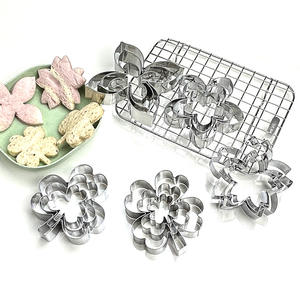 Juego de Cortadores de Galletas de Acero Inoxidable con Formas de Trébol y Sakura para Cortar Galletas, Fondant, Pan y Frutas, Herramientas para Hornear - Product Image 3