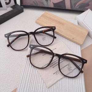 نظارات عصرية جديدة بإطار كبير - تمنح مظهراً طبيعيًا رائعًا مع خيارات ألوان متعددة لأسلوب متعدد الاستخدامات TR5066 - Product Image 2