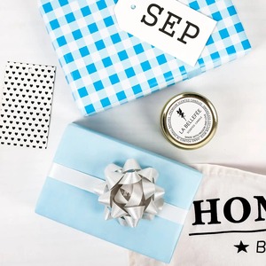 Custom Eco-Friendly Recyclable <b>Blue</b> Checkered Tissue <b>Paper</b> <b>Roll</b> 80GSM Double Side Coated PE Waterproof Gift Packaging <b>Paper</b> - Product Image 5