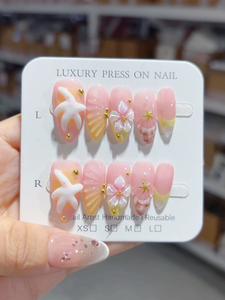 <span class=keywords><strong>Uñas</strong></span> postizas acrílicas hechas a mano con cobertura completa, forma de almendra, azul cielo y blanco, con mariposa 3D, lazo, diamantes de imitación y perlas, para <span class=keywords><strong>verano</strong></span>, venta al por mayor a granel - Product Image 3