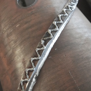Piezas de Maquinaria de Construcción: Barrena de Perforación con Dientes para Herramientas de Perforación de Cimentaciones de Pilotes en Todas las Plataformas de Perforación Rotatoria - Product Image 4