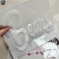 Patchs thermocollants personnalisés en chenille douce et moelleuse avec lettres, pour vêtements de sport et de supporter, vente en gros