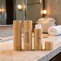 Masseur intelligent relaxant Shiatsu pour le cou et le dos – Soulagement des douleurs cervicales et dorsales – Idéal pour le bureau, la maison et les voyages – Tube de baume pour les lèvres