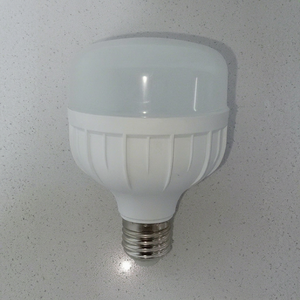Ampoule LED à culot E27 T70 10W SMD, corps en plastique, AC110V-265V, commande manuelle par interrupteur extérieur, 6000K CRI 90 800LM - Product Image 1