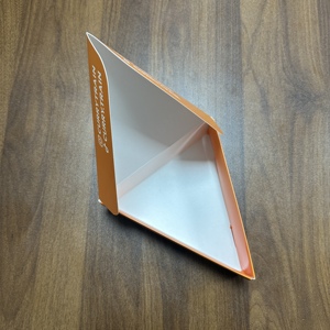 Caja Triangular para Pizza de Cartón Corrugado con Logotipo Personalizado, Caja de Embalaje Desechable para Rebanadas de Pizza de Grado Alimenticio al por Mayor - Product Image 4