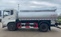 Camion-citerne à liquides ordinaire QTD Kinland 4X2 12,35 CBM 210 CV Euro VI pour le transport de liquides lubrifiants, réducteurs d'eau et purificateurs