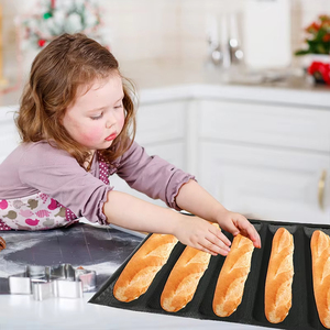 Moule à pain français en silicone alimentaire, épaisseur 1,5 mm, perforé, antiadhésif, idéal pour <span class=keywords><strong>la</strong></span> cuisson de sandwichs, de <span class=keywords><strong>hot</strong></span>-dogs et de baguettes - Product Image 3