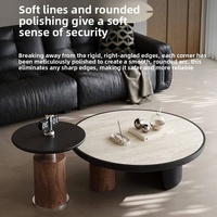 Table basse incurvée en pierre frittée marron de style Japandi pour hôtel et salon