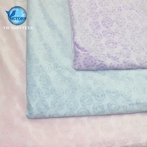 Популярная мягкая окрашенная плетеная трикотажная 100% Полиэстеровая ткань с тиснением и узором, плюшевая ткань Velboa для одежды, игрушек, диван