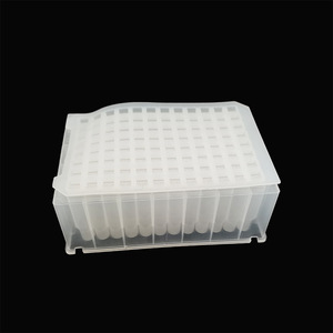 จานไมโครเพลทซิลิโคน 96 หลุม ยี่ห้อ Yongyue Medical ขนาด 2.2 มล. ก้นทรงกรวย หลุมสี่เหลี่ยม สำหรับใช้ในห้องปฏิบัติการ - Product Image 2