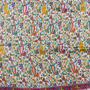 Écharpes et Stoles à Impression Numérique en Polyester Doux de Qualité Supérieure, Voiles de Mode Personnalisés, Vente en Gros Direct Usine - Product Image 4