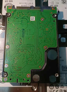 <span class=keywords><strong>Disco</strong></span> <span class=keywords><strong>Duro</strong></span> Empresarial SAS de 2.5 Pulgadas, 1.8 <span class=keywords><strong>TB</strong></span>, 10000 RPM, 12 Gb/s, 512e, Usado y Original en Buen Estado, Componente 0JY57X - Product Image 3