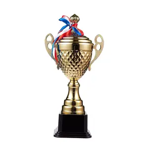 Commercio all'ingrosso Fabbricazione di Metallo Personalizzato Trofeo Tazze di Aggiudicazione di Calcio Oro Trofei