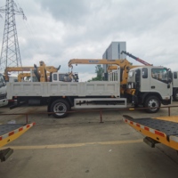Camion grue de levage JAC 4x2 avec grue à flèche droite XCMC SQ125SK2 de 5 tonnes certifiée CE