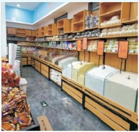 Étagère de présentation réglable en fer et plastique pour fruits et légumes, idéale pour les supermarchés