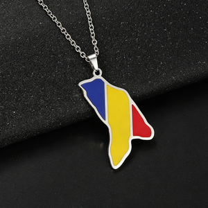 Collar con Cadena de Eslabones y Mapa de la República de Moldavia Chapado en Oro de 18K, Collar con Colgante de <span class=keywords><strong>Bandera</strong></span> Moldovana de Acero Inoxidable Esmaltado - Product Image 2