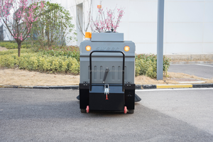 Nuova Spazzatrice Elettrica Semovente da 1250mm di Larghezza con Capacità di 80L e Pulizia Rapida - Product Image 6