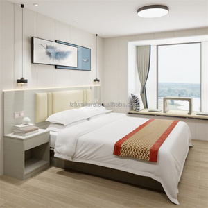 Juego de Muebles de Dormitorio Modernos para Hotel, Estructura de Cama de Madera Gris Claro Ecológica con Chapa Resistente a los Arañazos para Proyectos de Hoteles de 3 Estrellas - Product Image 1