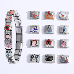 สร้อยข้อมือสแตนเลสสตีลแบบโมดูลาร์ Stranger Things ชุดจี้ DIY ของขวัญสำหรับทุกเพศ ดีไซน์การ์ตูน - Product Image 1