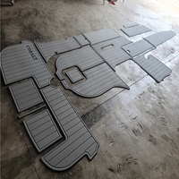 Tapis de pont en mousse EVA imitation teck pour plateforme de bain et cockpit de bateau Cobalt 282 2005, style SeaDek MarineMat Gatorstep, auto-adhésif