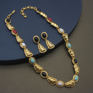 <span class=keywords><strong>Bijoux</strong></span> européens et américains Niche cuivre série rétro pierre collier boucles d'oreilles ensemble vieilli géométrique Vint pour cadeau - Product Image 1